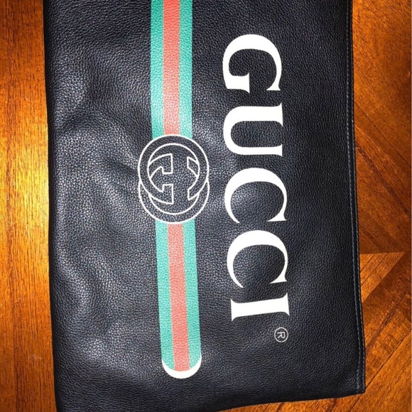 Gucci pouch - Picture 1 of 2